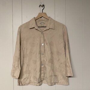 Longaberger Homestead Linen Embroidered Short Sleeve Basket Button Down, Large.